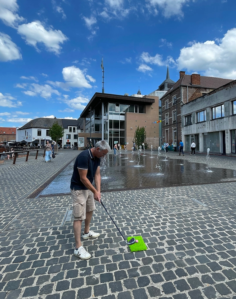 Stadsgolf aan de Grote Markt in Diest als teambuilding