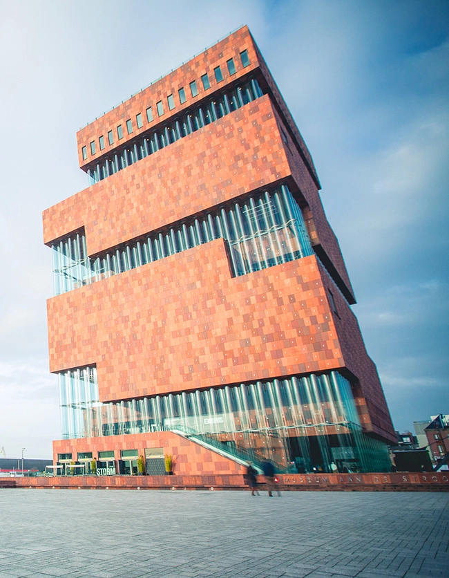 Museum aan de stroom op het Eilandje Antwerpen